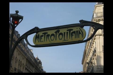 tn_fr-paris-metro-sign.jpg